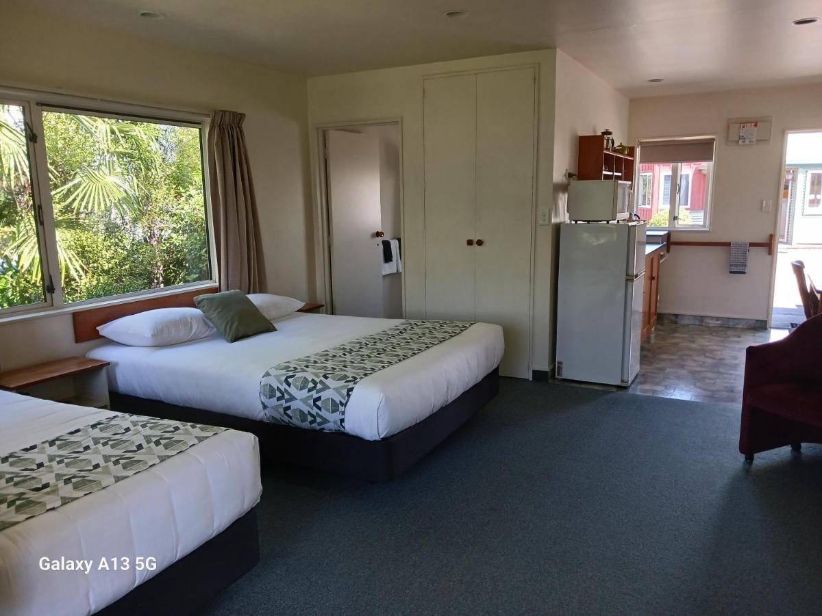 Anatoki Lodge Motel Takaka Exterior foto